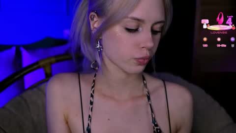 I am Nelly3 online show from October 23, 1:00 am