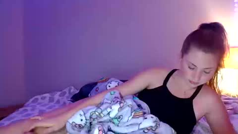 nenababyyy online show from October 12, 1:30 am