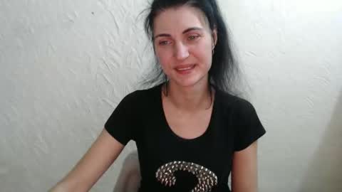 Nensy online show from December 16, 1:50 pm