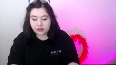 nereia online show from March 4, 8:32 am