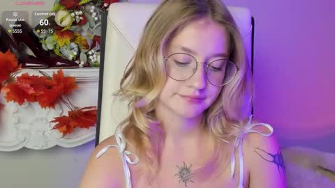 Nerissa online show from September 28, 10:59 pm