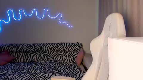 Mina online show from October 12, 12:18 pm