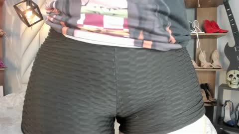 Milena online show from March 12, 2:56 pm