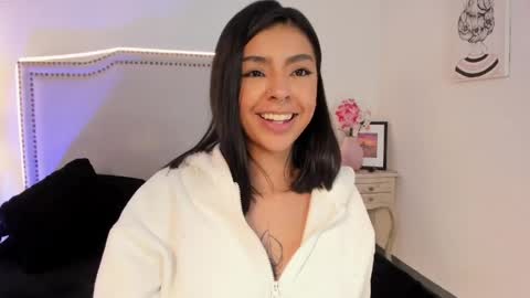 Nia Malkova online show from April 17, 11:45 am