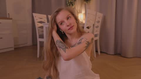 Nicka Cherie online show from March 25, 5:27 pm