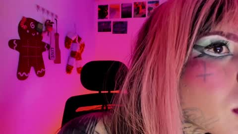   Help me reach 100 thumbs up online show from December 10, 11:11 am