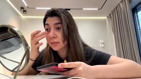 Anna online show from March 15, 2:30 pm