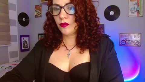 lucy online show from February 13, 10:33 pm