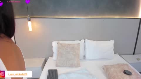 Nicky  online show from November 13, 2:54 am