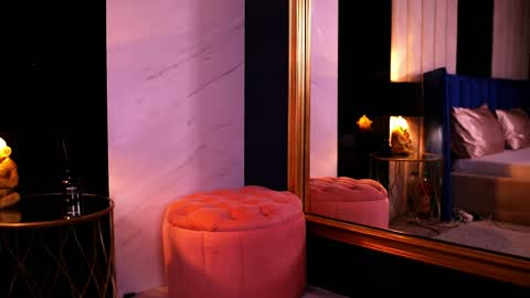 Nicky online show from April 7, 6:54 pm