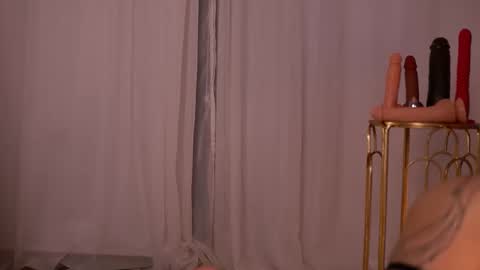 Nicky online show from October 26, 7:09 pm