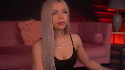 Nicky online show from November 16, 8:20 pm