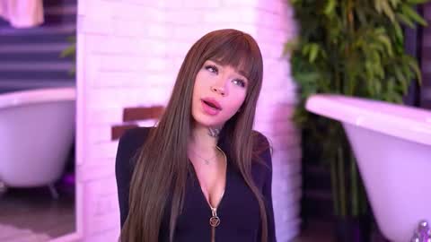 Nicky online show from February 21, 7:47 pm