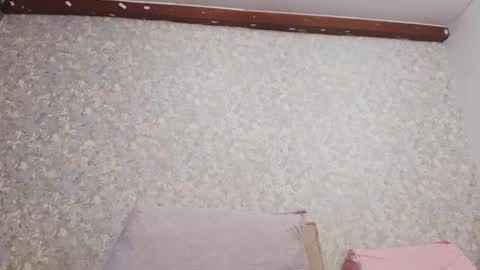 Nicol online show from September 23, 7:45 pm