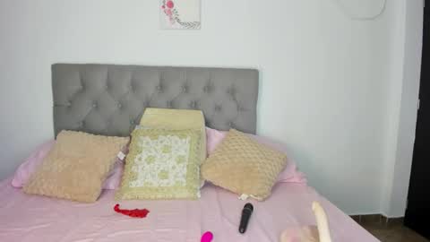 Nicol online show from September 30, 1:22 am