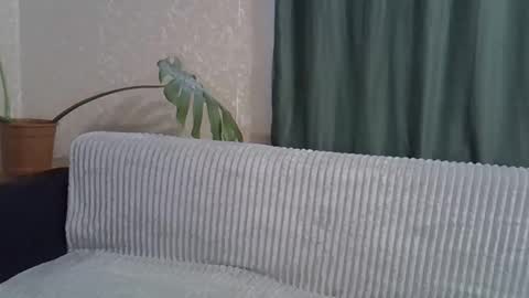 nicole_2104 online show from February 24, 8:35 am