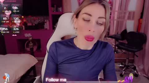 Nicole online show from March 27, 2:24 am