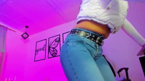 nicolee millerr online show from January 13, 12:53 pm