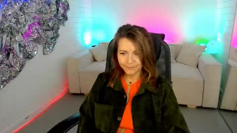 nicolehits online show from September 12, 5:19 am