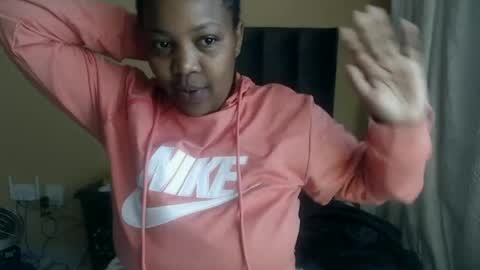 nicolejule321 online show from June 16, 1:45 pm