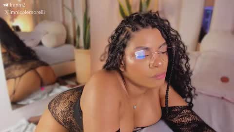 Andrea give it a thumbs up please its important  online show from March 4, 2:23 pm