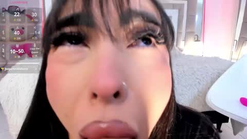 Nicolle online show from March 26, 3:36 pm