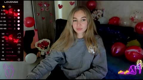 nigo_nika online show from February 15, 10:55 am