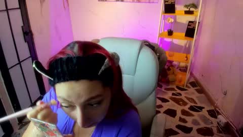 Anni online show from October 16, 3:03 pm