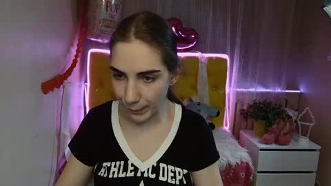 nikastarkk online show from March 8, 7:07 pm