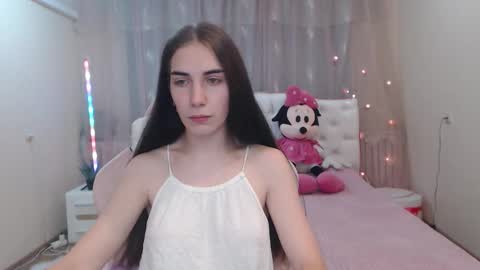 nikastarkk online show from September 12, 9:40 am