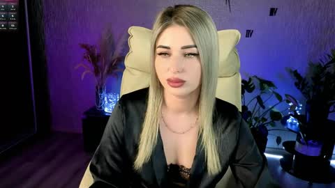 NikaStill  online show from April 5, 1:37 am