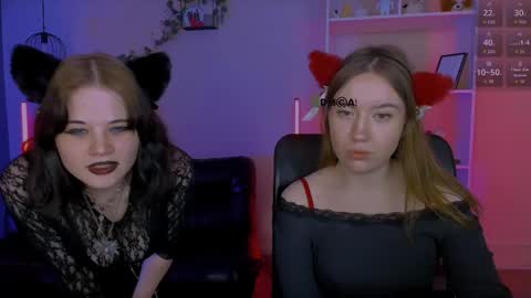nikki_kiss_ online show from May 26, 9:52 am