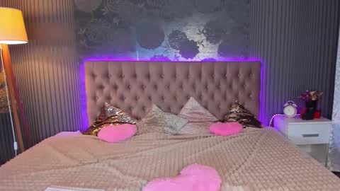 Nikki online show from September 9, 7:57 pm