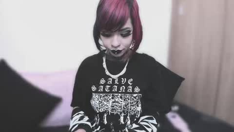 Nikki Ramone   online show from September 11, 1:55 pm