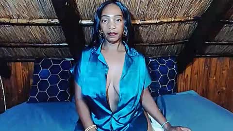 nikkyjigglesx online show from March 18, 6:51 am