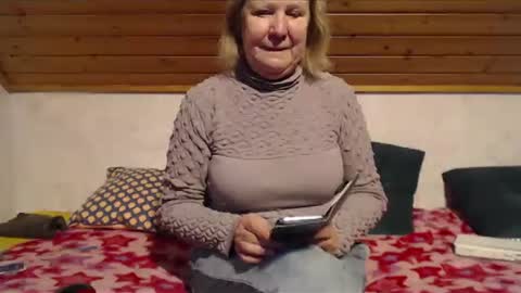 Nikole1 online show from December 5, 10:16 am