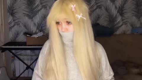 nikoli_naw online show from May 12, 9:54 pm
