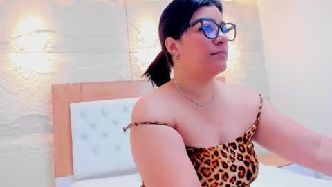   online show from February 17, 5:01 pm