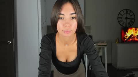 Bella online show from October 14, 2:47 am