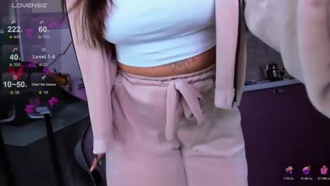 Nina online show from September 30, 4:45 pm