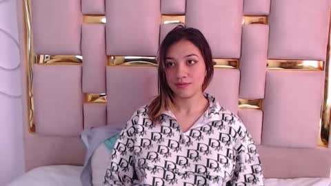 Nina Carther online show from October 12, 12:51 pm