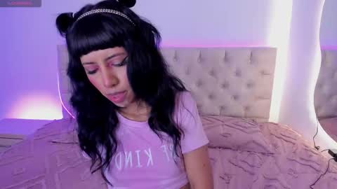 Nina Fox  online show from November 1, 2:21 pm