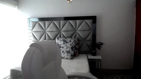  Nina  online show from January 11, 8:32 pm