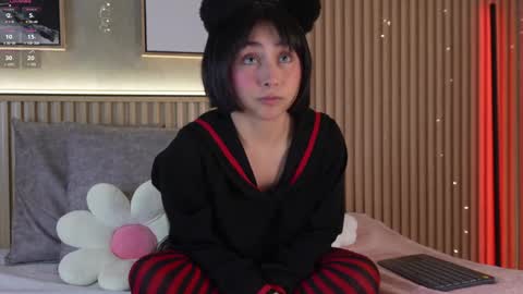 NINA online show from April 5, 12:26 pm