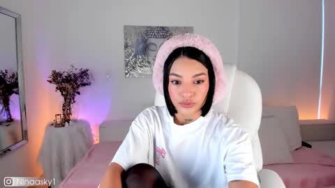    online show from February 19, 12:33 pm