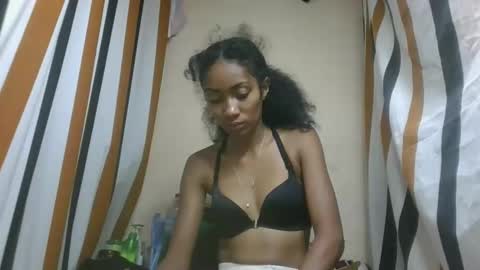 ninaeaa online show from January 7, 3:10 am