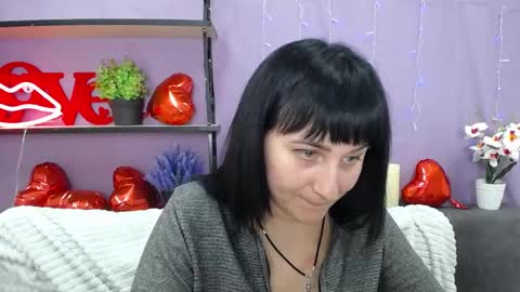 ninaflawlees online show from March 8, 6:19 am