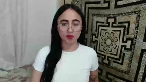 N I N A online show from January 7, 11:14 pm