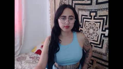 N I N A online show from January 4, 4:00 pm