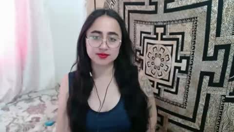 N I N A online show from September 11, 2:50 pm